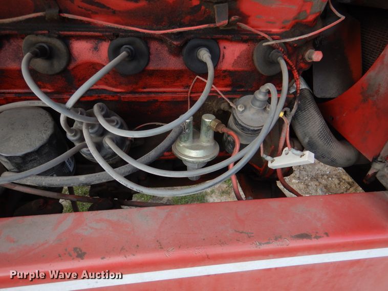 image for item DL2999 Hesston 6600  windrower