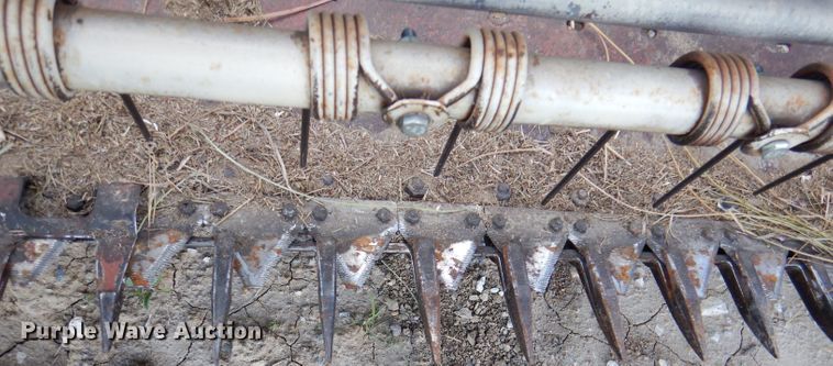 image for item DL2999 Hesston 6600  windrower