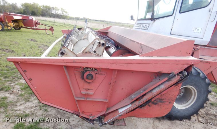 image for item DL2999 Hesston 6600  windrower