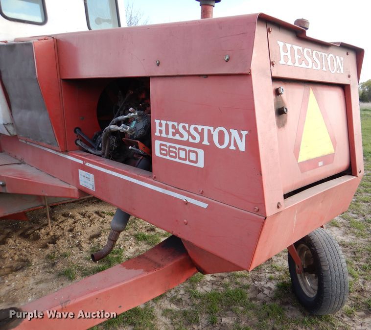 image for item DL2999 Hesston 6600  windrower