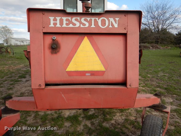 image for item DL2999 Hesston 6600  windrower