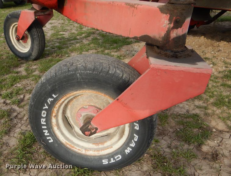 image for item DL2999 Hesston 6600  windrower