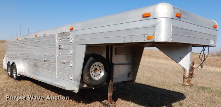 image for item DL4799 1992 4 Star Trailers  livestock trailer
