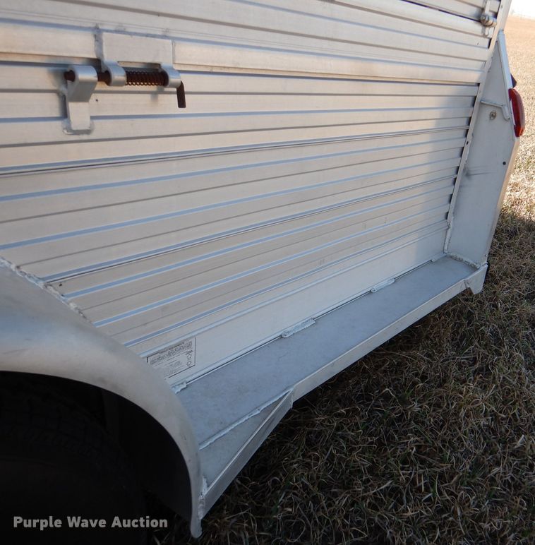 image for item DL4799 1992 4 Star Trailers  livestock trailer