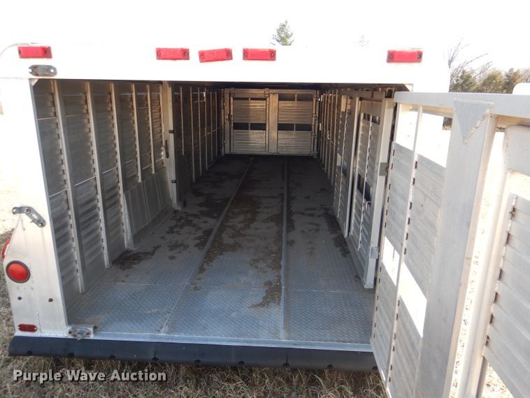 image for item DL4799 1992 4 Star Trailers  livestock trailer