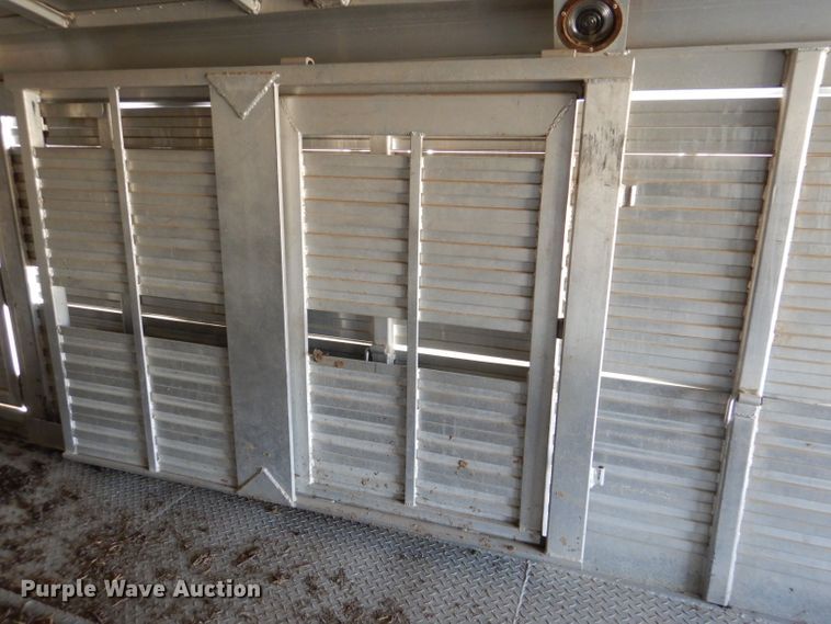 image for item DL4799 1992 4 Star Trailers  livestock trailer