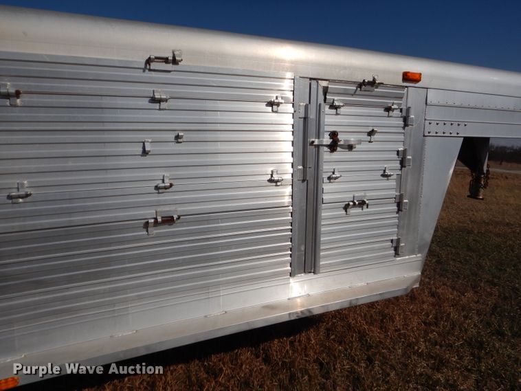 image for item DL4799 1992 4 Star Trailers  livestock trailer