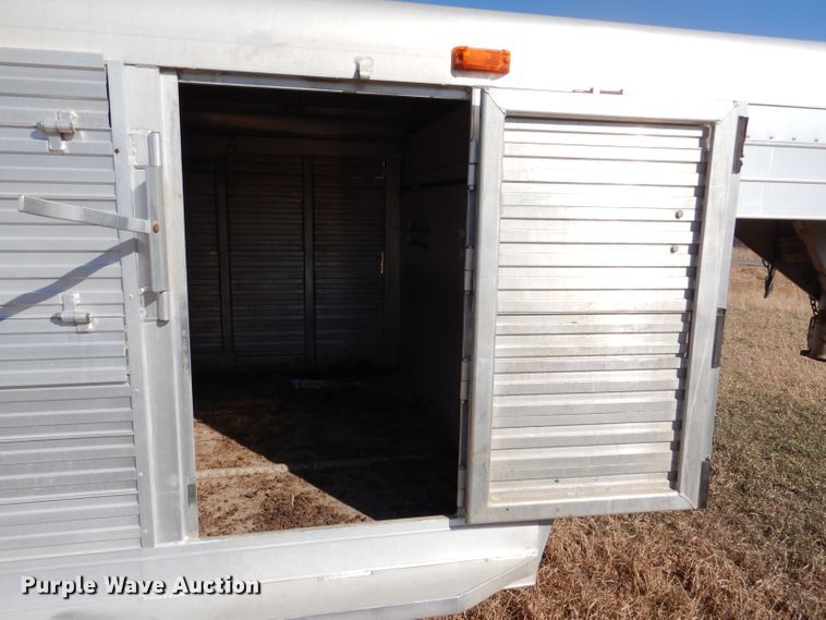 image for item DL4799 1992 4 Star Trailers  livestock trailer