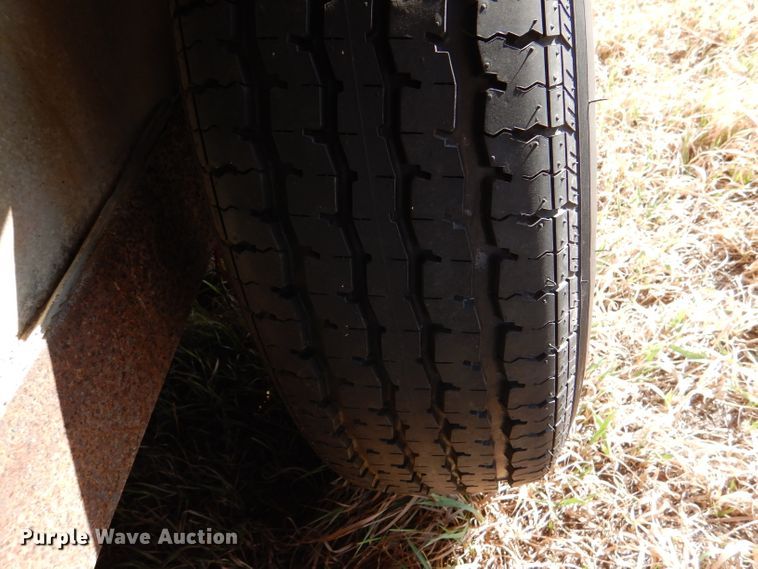 image for item DL4799 1992 4 Star Trailers  livestock trailer