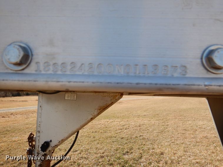 image for item DL4799 1992 4 Star Trailers  livestock trailer