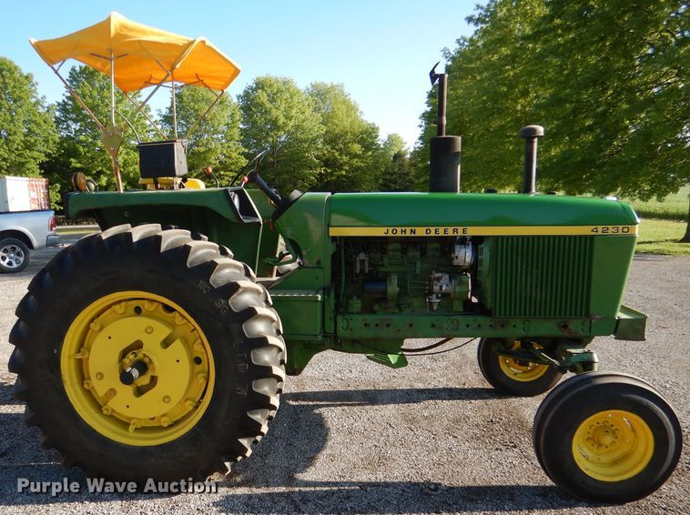 image for item DL8047 1973 John Deere 4230  tractor