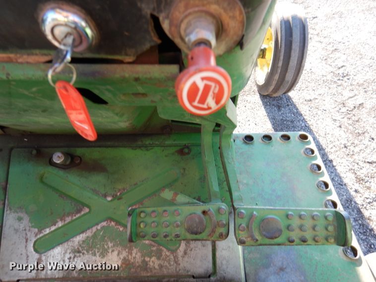 image for item DL8047 1973 John Deere 4230  tractor