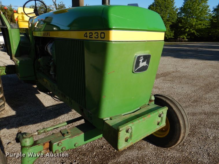 image for item DL8047 1973 John Deere 4230  tractor