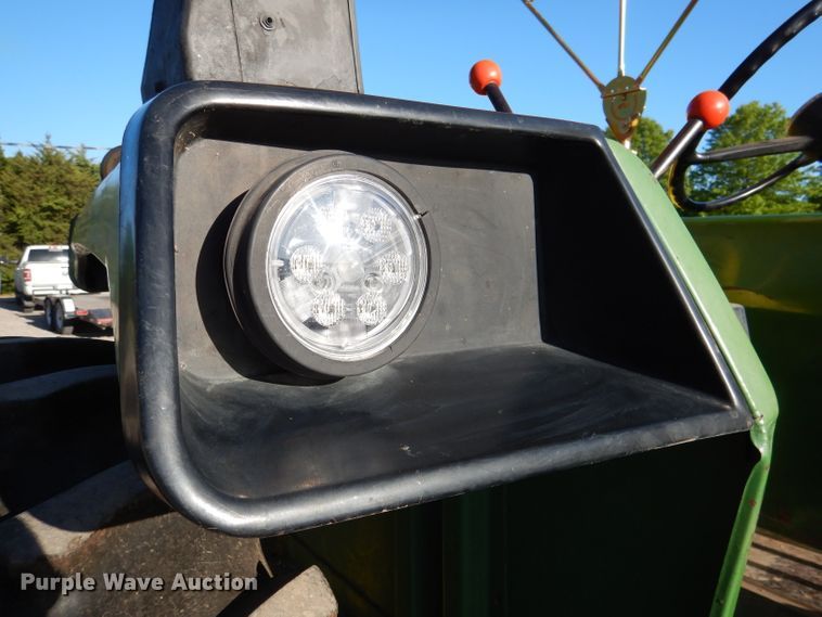 image for item DL8047 1973 John Deere 4230  tractor