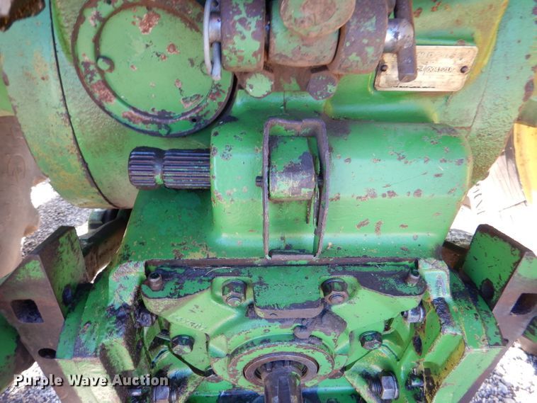 image for item DL8047 1973 John Deere 4230  tractor