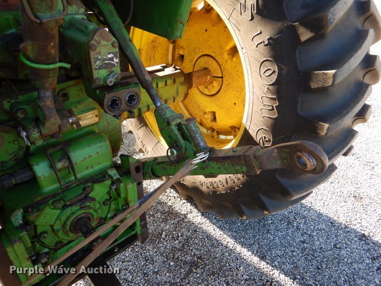 image for item DL8047 1973 John Deere 4230  tractor