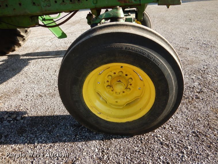 image for item DL8047 1973 John Deere 4230  tractor