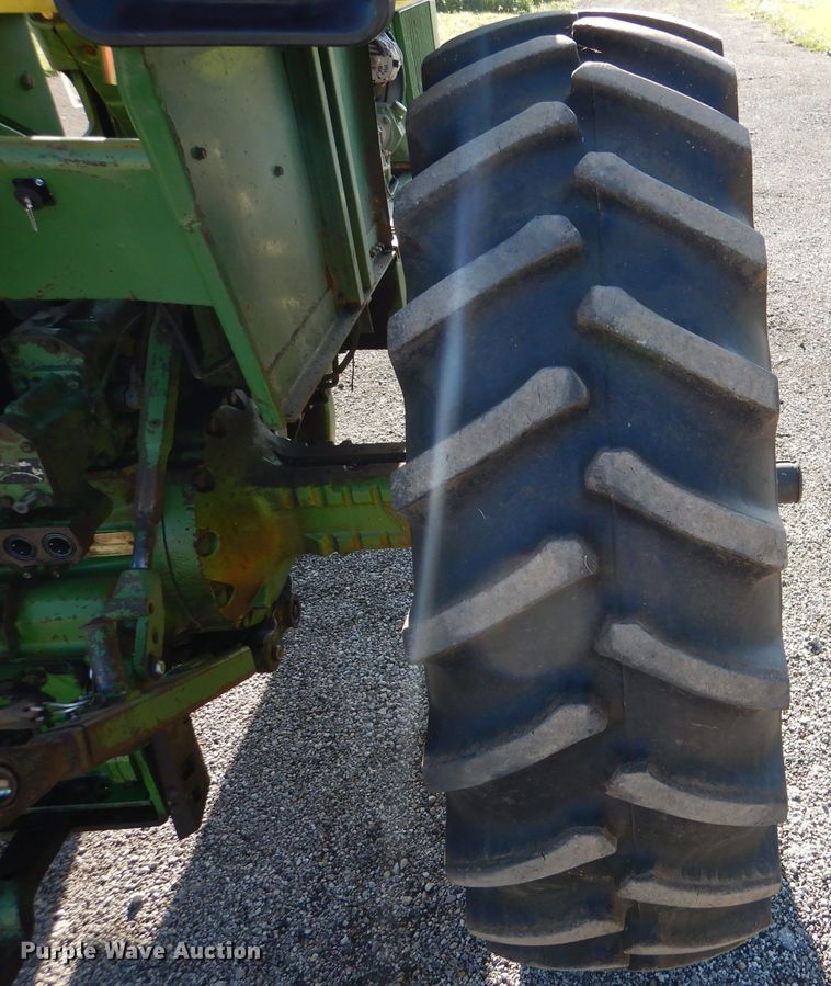 image for item DL8047 1973 John Deere 4230  tractor