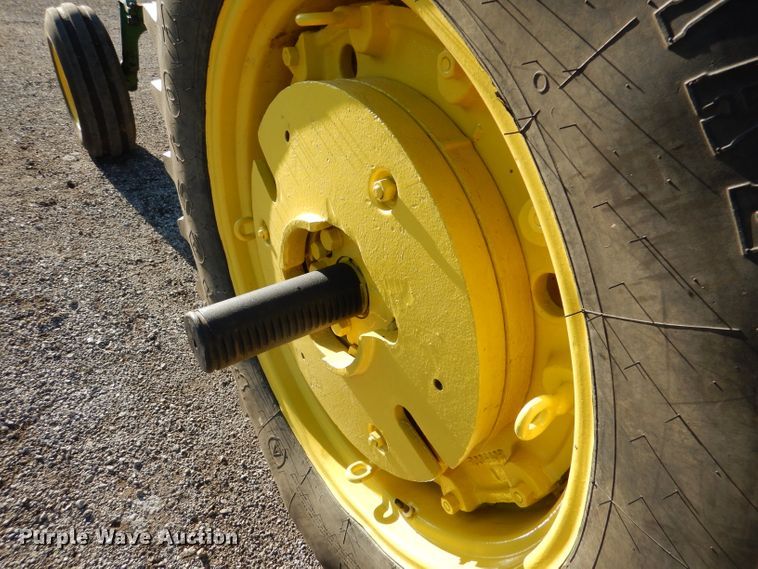 image for item DL8047 1973 John Deere 4230  tractor