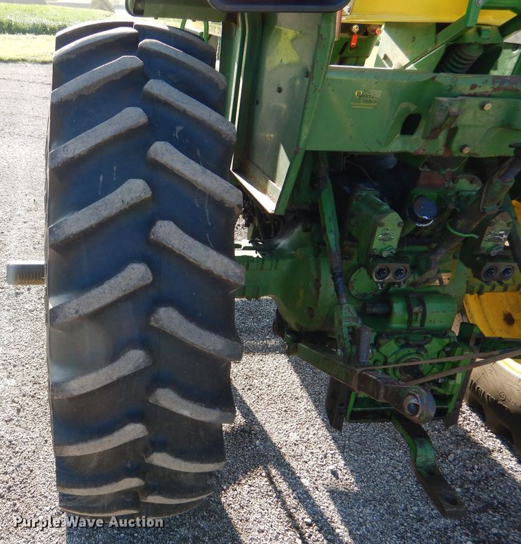 image for item DL8047 1973 John Deere 4230  tractor