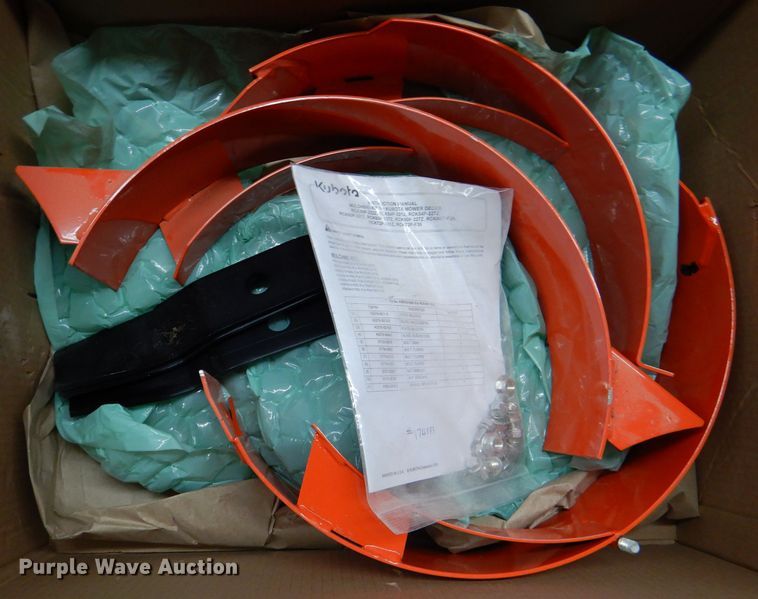 image for item DL8142 Kubota mulch kit