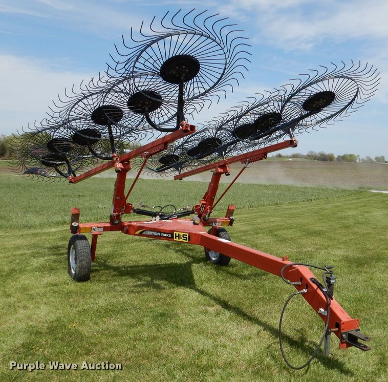 image for item DL8745 H&S AR1261  hay rake