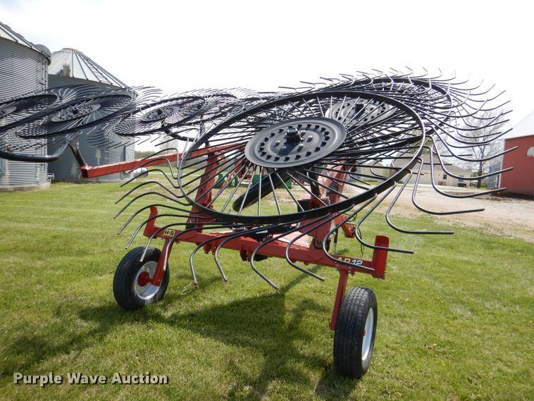 image for item DL8745 H&S AR1261  hay rake