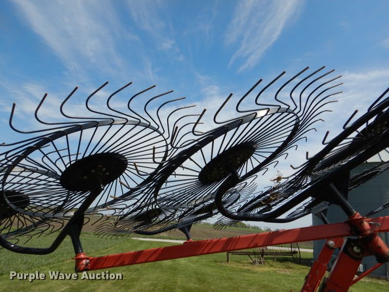 image for item DL8745 H&S AR1261  hay rake