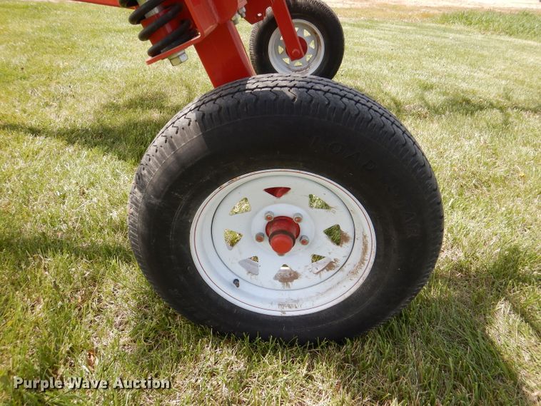 image for item DL8745 H&S AR1261  hay rake