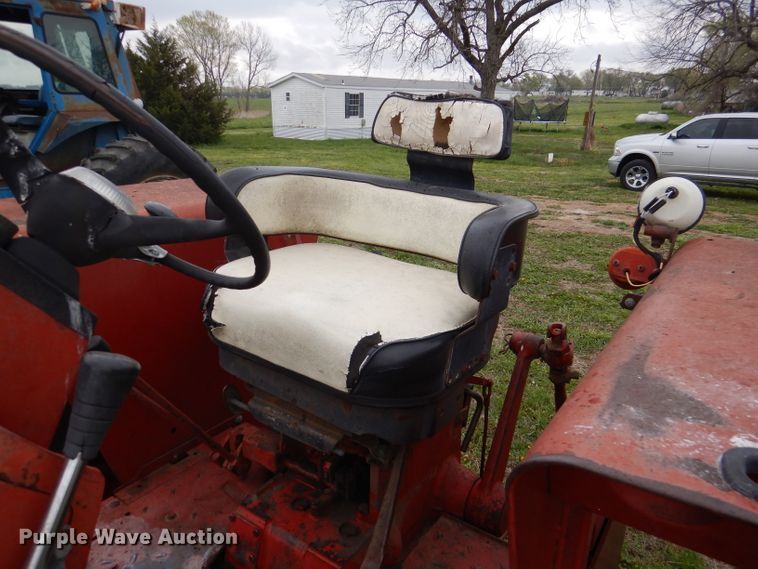 image for item DL8747 1969 International 756 Custom  tractor