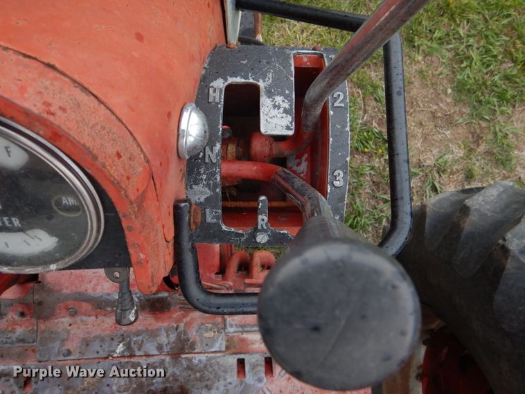 image for item DL8747 1969 International 756 Custom  tractor