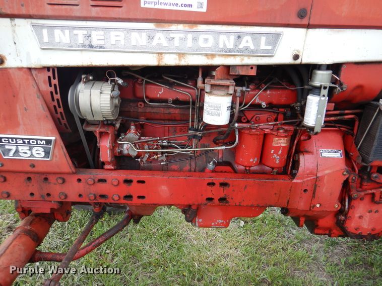 image for item DL8747 1969 International 756 Custom  tractor