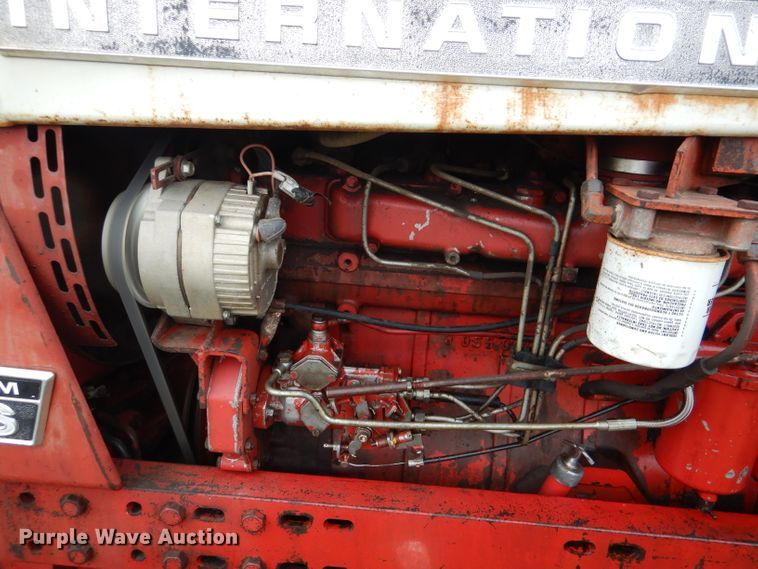 image for item DL8747 1969 International 756 Custom  tractor