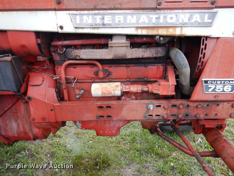 image for item DL8747 1969 International 756 Custom  tractor
