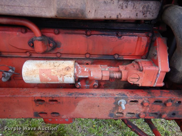 image for item DL8747 1969 International 756 Custom  tractor