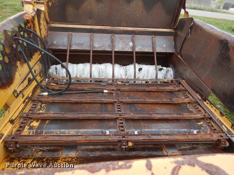 image for item DL8752 Duratech HayBuster 256  bale processor