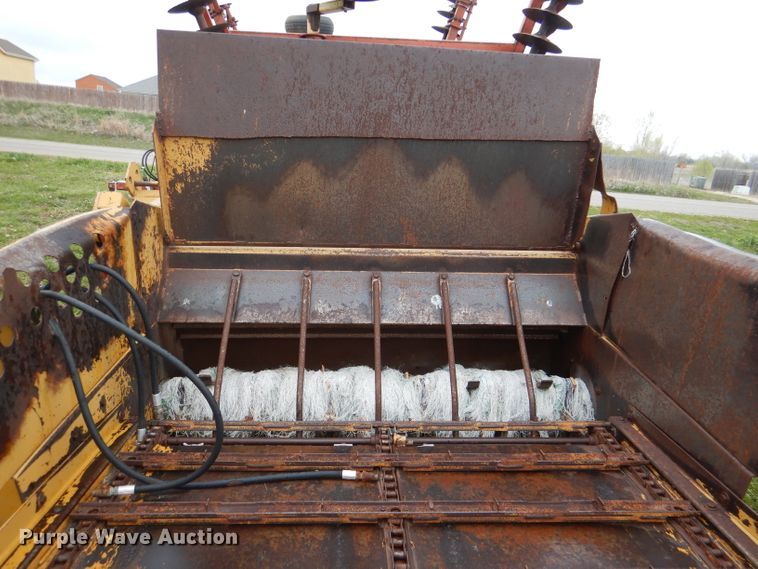 image for item DL8752 Duratech HayBuster 256  bale processor