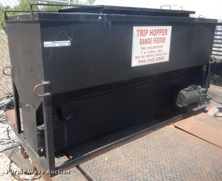 image for item ET9218 T&S P-826 trip hopper ranger feeder cake feeder box