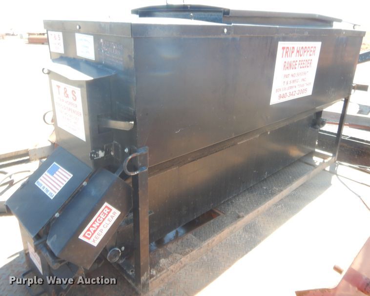 image for item ET9218 T&S P-826 trip hopper ranger feeder cake feeder box