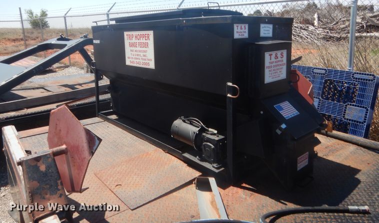 image for item ET9218 T&S P-826 trip hopper ranger feeder cake feeder box