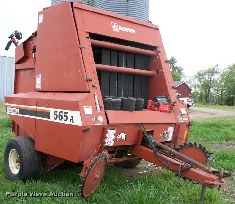 image for item GQ9590 1995 Hesston 565A  round baler