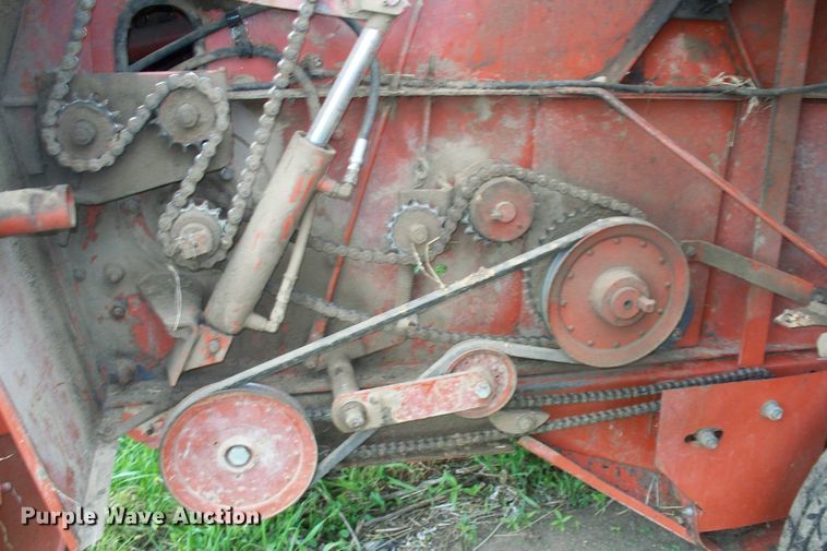 image for item GQ9590 1995 Hesston 565A  round baler