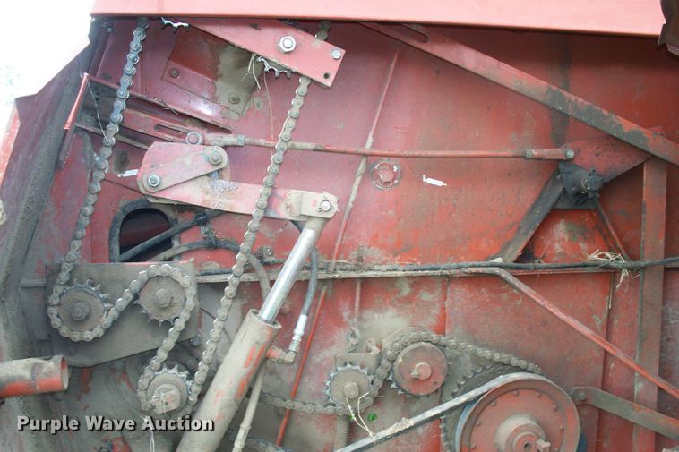 image for item GQ9590 1995 Hesston 565A  round baler