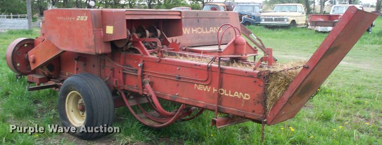image for item GQ9591 1976 New Holland 283  small square baler