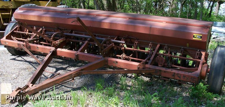 image for item GQ9608 International Harvester  grain drill