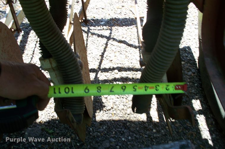 image for item GQ9608 International Harvester  grain drill