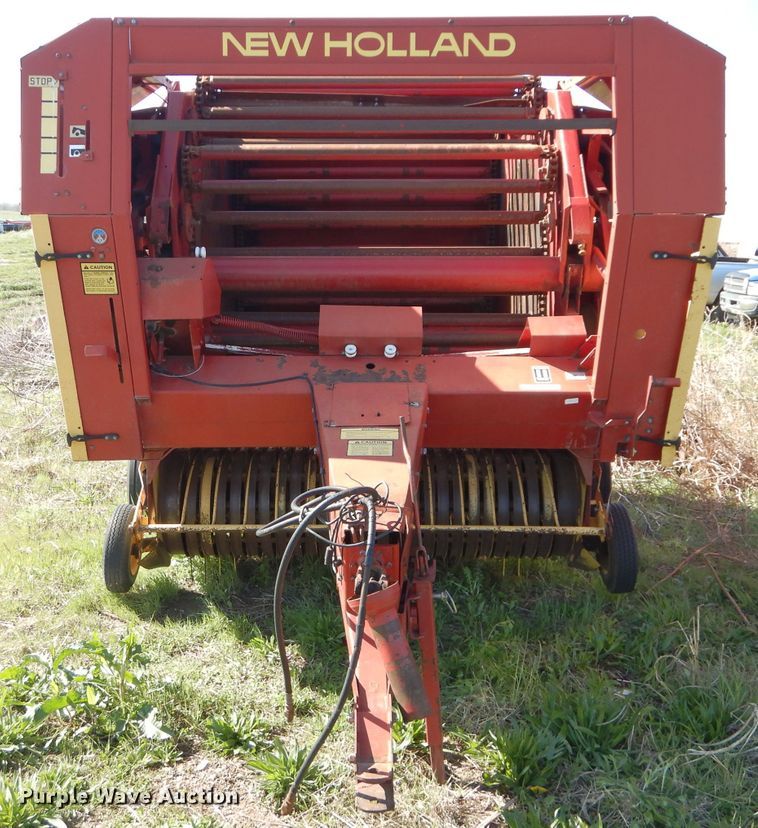 image for item HF9198 1984 New Holland 855  round baler