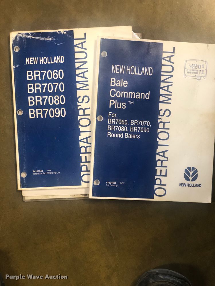 image for item HF9199 2010 New Holland BR7080  round baler