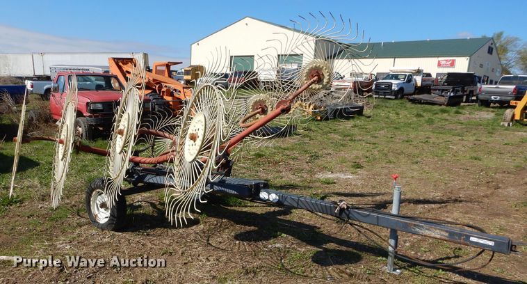 image for item HF9200 OMI AGC8  hay rake