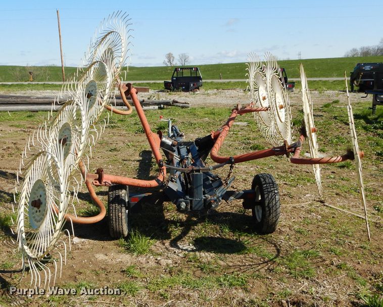 image for item HF9200 OMI AGC8  hay rake